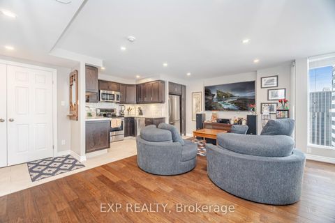 Photo 4 at 2007 - 55 Centre Avenue, Bay Street Corridor, Toronto