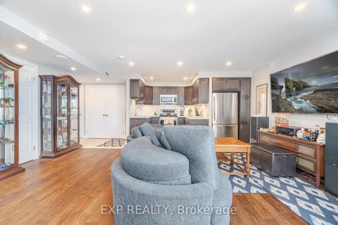 Photo 9 at 2007 - 55 Centre Avenue, Bay Street Corridor, Toronto