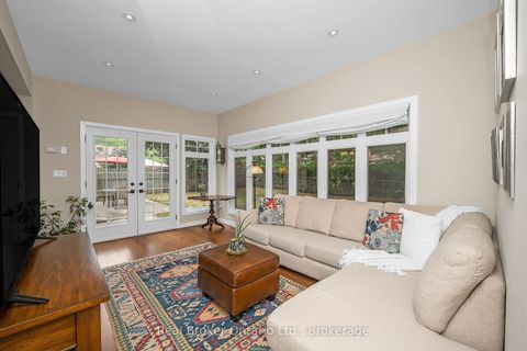 Photo 15 at 285 Surrey Drive, BR Bronte, Oakville