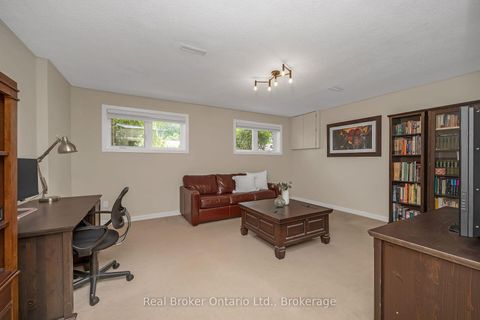 Photo 18 at 285 Surrey Drive, BR Bronte, Oakville