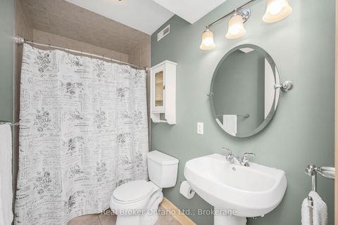 Photo 20 at 285 Surrey Drive, BR Bronte, Oakville