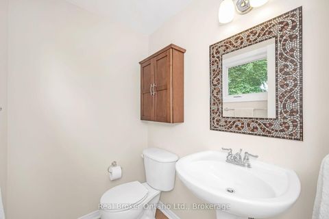 Photo 23 at 285 Surrey Drive, BR Bronte, Oakville