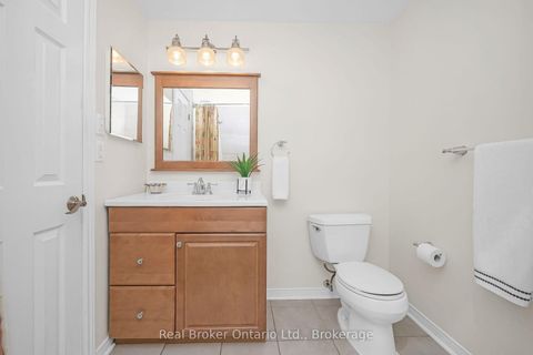 Photo 26 at 285 Surrey Drive, BR Bronte, Oakville