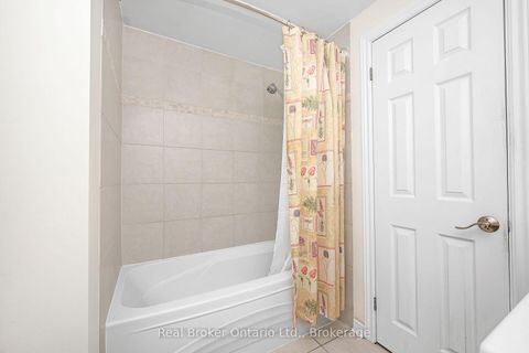 Photo 27 at 285 Surrey Drive, BR Bronte, Oakville