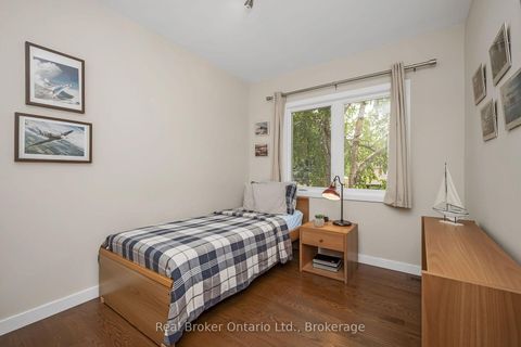 Photo 28 at 285 Surrey Drive, BR Bronte, Oakville