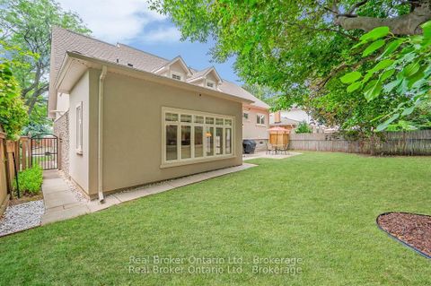 Photo 39 at 285 Surrey Drive, BR Bronte, Oakville