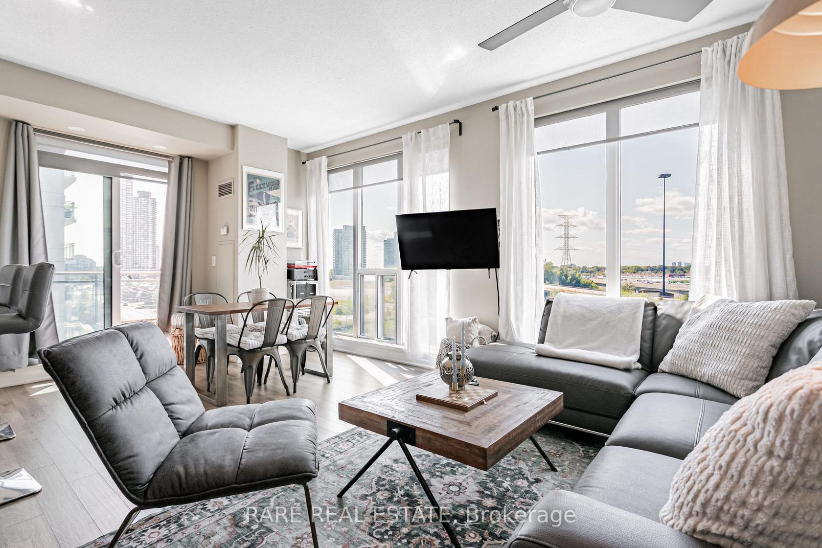 703 - 2119 Lake Shore Boulevard W, Mimico, Toronto photo number 2