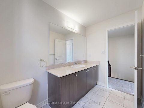 Photo 11 at 2112 Dale Road, Alcona, Innisfil