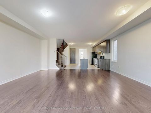 Photo 12 at 2112 Dale Road, Alcona, Innisfil