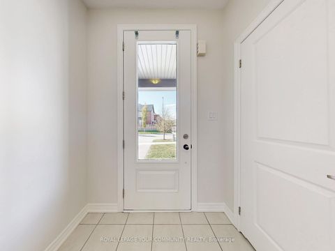 Photo 15 at 2112 Dale Road, Alcona, Innisfil