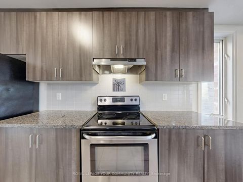 Photo 20 at 2112 Dale Road, Alcona, Innisfil