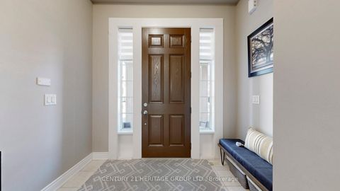 Photo 4 at 124 Lacewood Drive, Westbrook, Richmond Hill