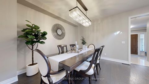 Photo 7 at 124 Lacewood Drive, Westbrook, Richmond Hill