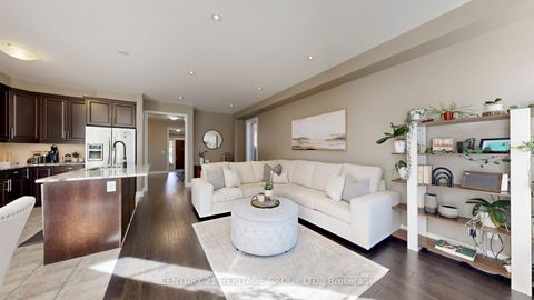 Photo 21 at 124 Lacewood Drive, Westbrook, Richmond Hill