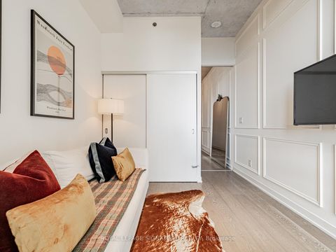 Photo 11 at 514 - 8 Gladstone Avenue, Little Portugal, Toronto