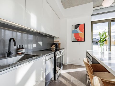 Photo 17 at 514 - 8 Gladstone Avenue, Little Portugal, Toronto