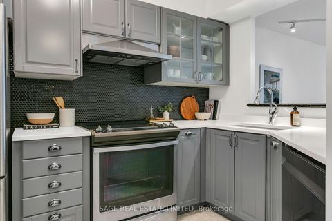 Photo 5 at 912 - 24 Wellesley Street W, Bay Street Corridor, Toronto