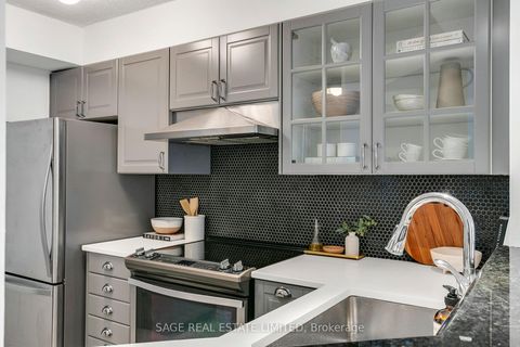 Photo 7 at 912 - 24 Wellesley Street W, Bay Street Corridor, Toronto