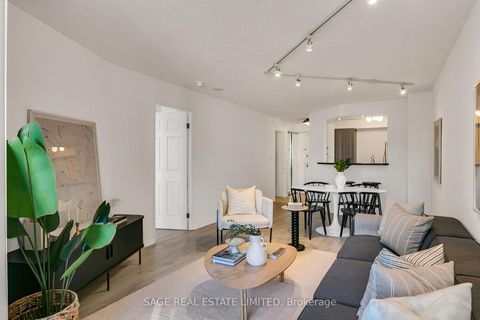 Photo 12 at 912 - 24 Wellesley Street W, Bay Street Corridor, Toronto