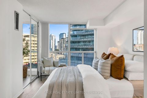 Photo 17 at 912 - 24 Wellesley Street W, Bay Street Corridor, Toronto