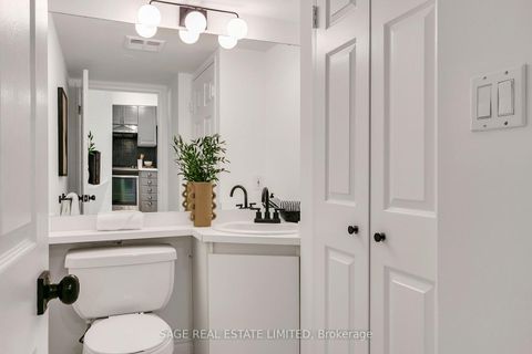 Photo 22 at 912 - 24 Wellesley Street W, Bay Street Corridor, Toronto