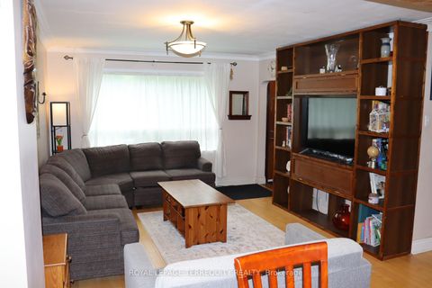 Photo 6 at 12 Chauncey Avenue, City Centre West, Toronto