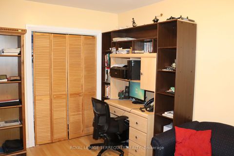 Photo 14 at 12 Chauncey Avenue, City Centre West, Toronto