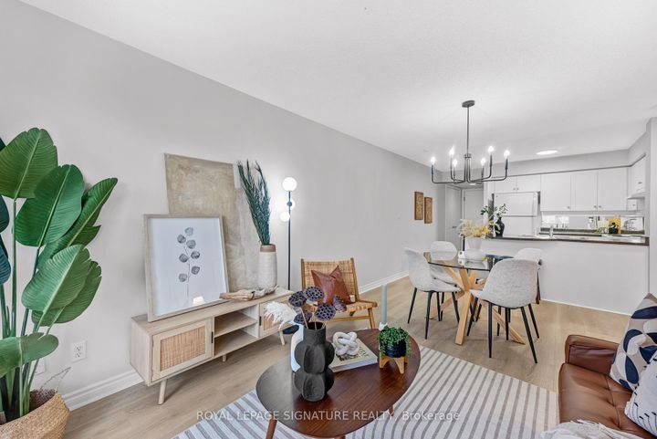 Photo 4 at 802 - 8 Rean Drive, Bayview Village, Toronto