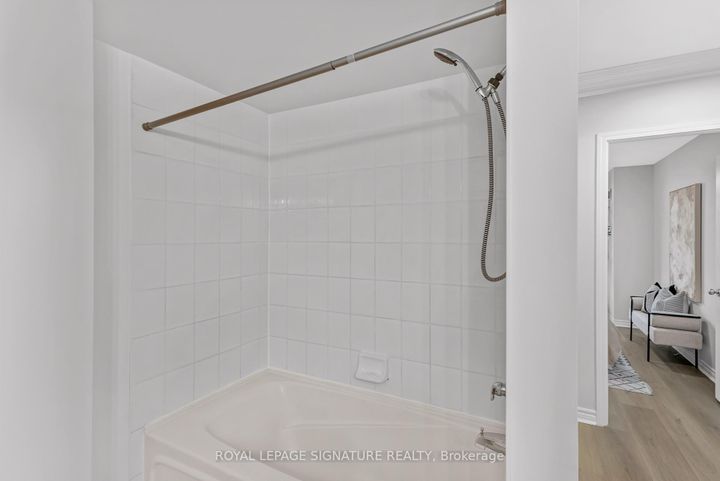 Photo 17 at 802 - 8 Rean Drive, Bayview Village, Toronto