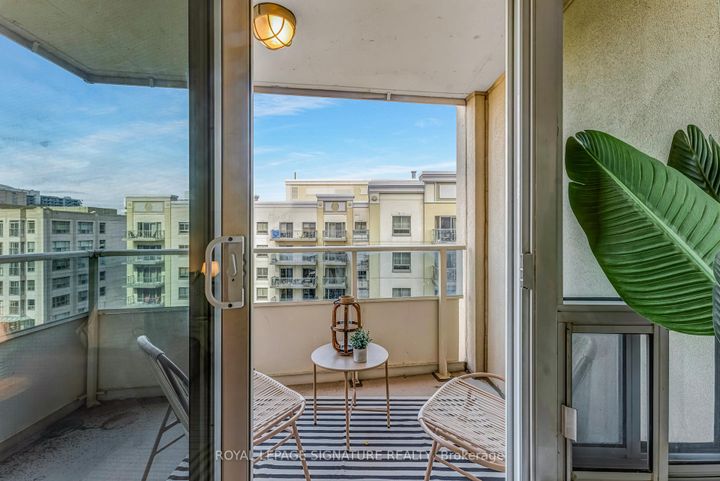 Photo 18 at 802 - 8 Rean Drive, Bayview Village, Toronto