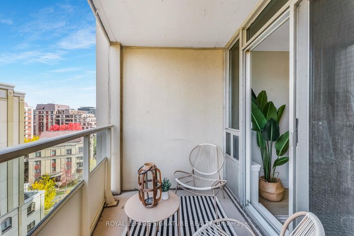 Photo 19 at 802 - 8 Rean Drive, Bayview Village, Toronto