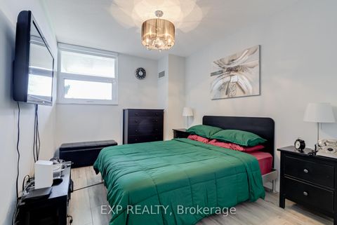 Photo 13 at 1503 - 299 Mill Road, Markland Wood, Toronto