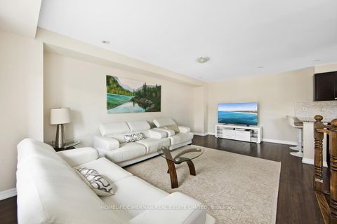 Photo 5 at 335 Ellen Davidson Drive, GO Glenorchy, Oakville