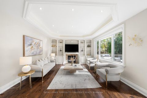 Photo 16 at 255 Dunview Avenue, Willowdale East, Toronto