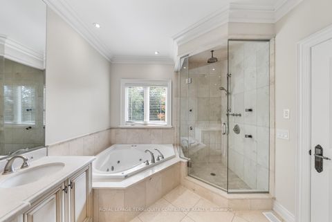 Photo 24 at 255 Dunview Avenue, Willowdale East, Toronto