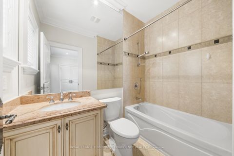 Photo 34 at 255 Dunview Avenue, Willowdale East, Toronto