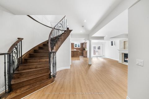 Photo 36 at 255 Dunview Avenue, Willowdale East, Toronto