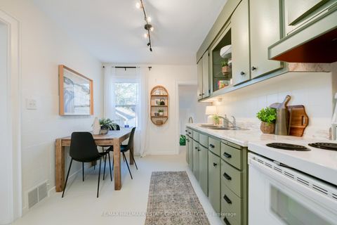 Photo 11 at 61 Springdale Boulevard, East York, Toronto