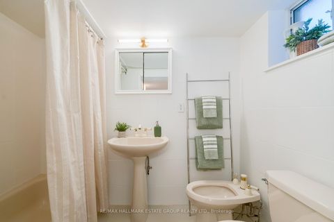 Photo 33 at 61 Springdale Boulevard, East York, Toronto