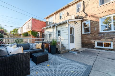 Photo 37 at 61 Springdale Boulevard, East York, Toronto