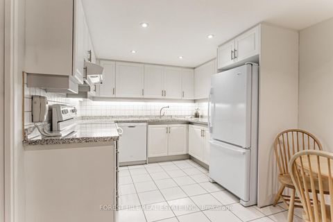 Photo 8 at 307 - 18 Lower Village Gate, Forest Hill South, Toronto