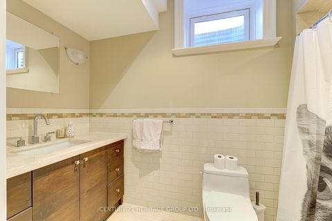 Photo 17 at 530 Vellore Woods Boulevard, Vellore Village, Vaughan