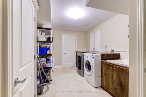 Photo 18 at 530 Vellore Woods Boulevard, Vellore Village, Vaughan