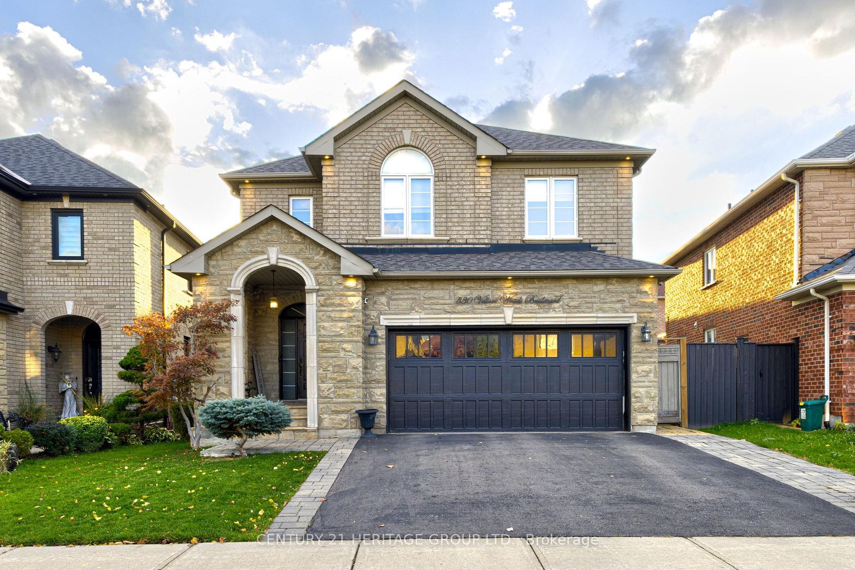 530 Vellore Woods Boulevard, Vellore Village, Vaughan photo number 2