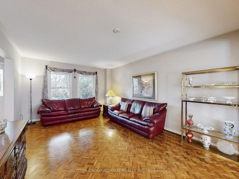 Photo 4 at 25 Mill Arbour Lane, Brownridge, Vaughan