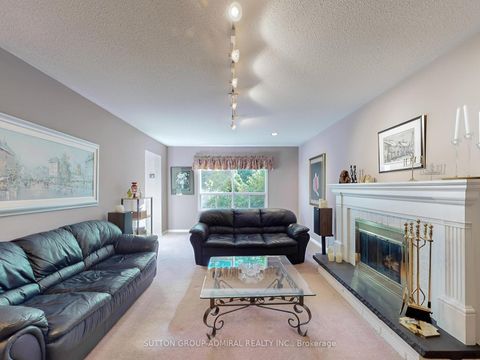 Photo 13 at 25 Mill Arbour Lane, Brownridge, Vaughan