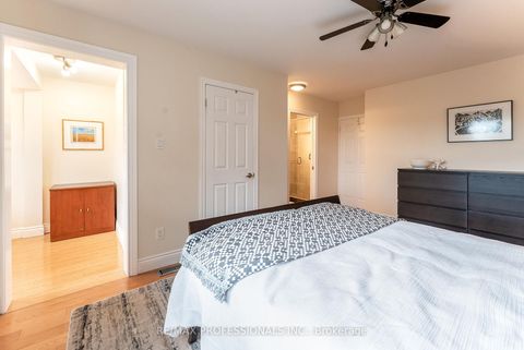 Photo 28 at 37 Lavinia Avenue, Swansea, Toronto