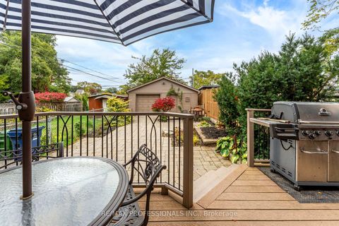 Photo 40 at 37 Lavinia Avenue, Swansea, Toronto