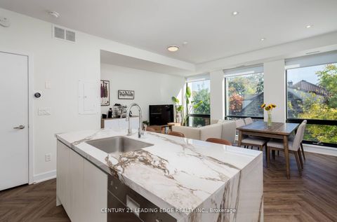 Photo 1 at 204 - 441 Jane Street, Bloor West Village, Toronto