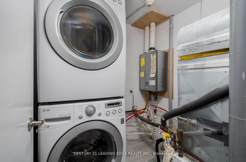 Photo 23 at 204 - 441 Jane Street, Bloor West Village, Toronto